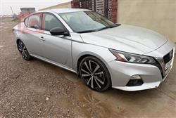 نيسان ألتيما